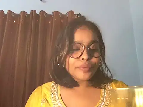 raveena hot online show from 9, 1, 2026