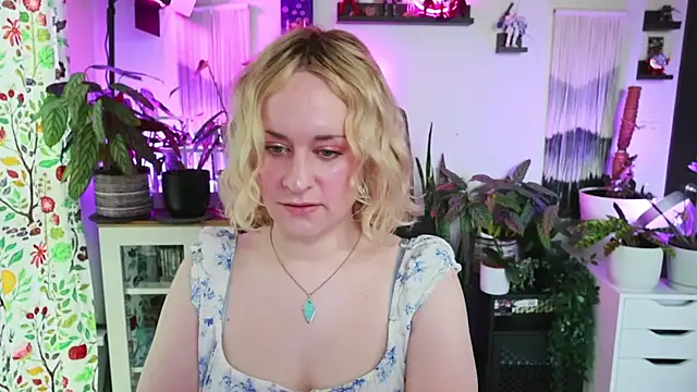 Snapshot of xzoeyryanx chatting on 25, 5, 2026 xzoeyryanx online show from 25, 5, 2026