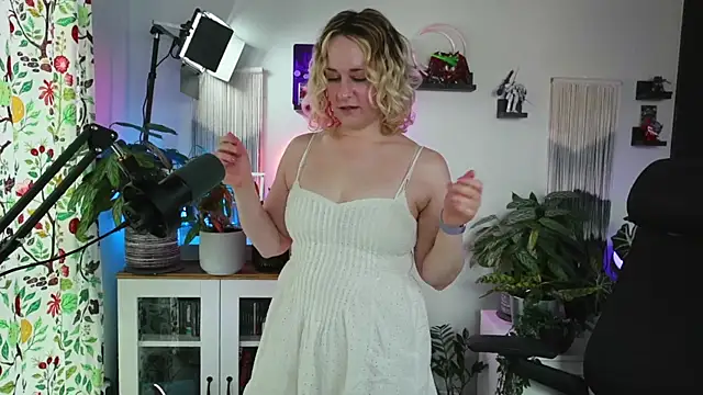Snapshot of xzoeyryanx chatting on 5, 8, 2026 xzoeyryanx online show from 5, 8, 2026