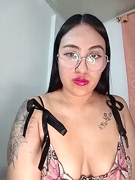 KatyVelvet07 online show from 5, 12, 2025