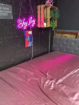 Shy-Ivy online show from 14, 1, 2026