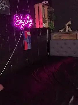 Shy-Ivy online show from 30, 4, 2026