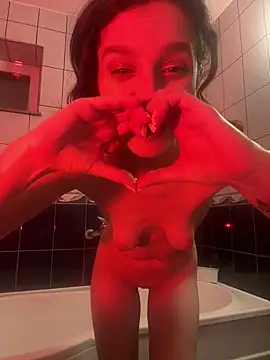 AnnaHarperX online show from 1, 3, 2025