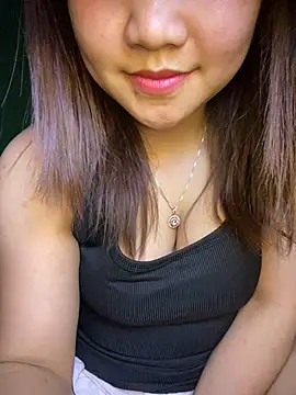 Snapshot of Sunset-yll chatting on 25, 2, 2026 Sunset-yll online show from 25, 2, 2026