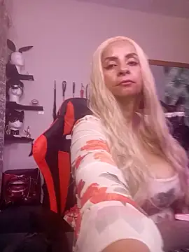 LaReineCleo online show from 10, 6, 2026