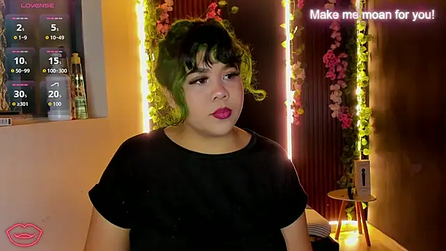 Amanda Mooree online show from 15, 7, 2026