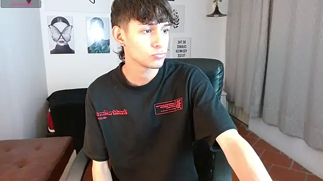 Snapshot of DraxBlade09 chatting on 5, 3, 2026 DraxBlade09 online show from 5, 3, 2026