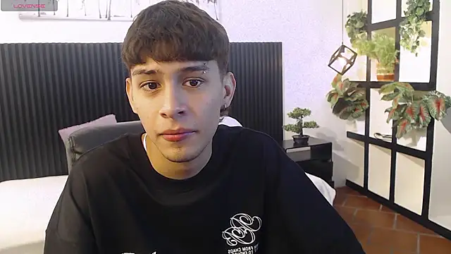 Snapshot of DraxBlade09 chatting on 19, 3, 2026 DraxBlade09 online show from 19, 3, 2026