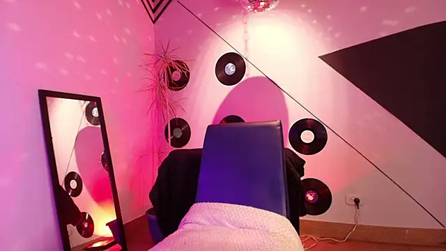 goddess julieta online show from 9, 2, 2026