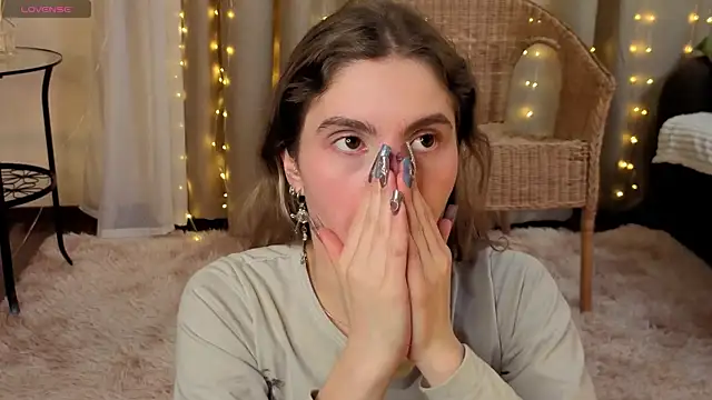 Snapshot of RozanneJordan chatting on 10, 2, 2026 RozanneJordan online show from 10, 2, 2026