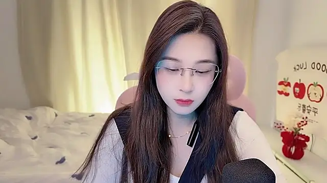 Snapshot of TTtia_ chatting on 7, 3, 2026 TTtia online show from 7, 3, 2026