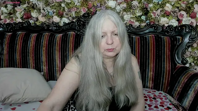 Snapshot of mariabelladonna chatting on 8, 7, 2026 mariabelladonna online show from 8, 7, 2026