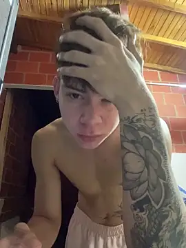 Snapshot of Handsome_boys69 chatting on 8, 2, 2026 Handsome boys69 online show from 8, 2, 2026