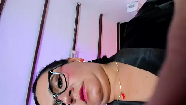 Sienarosewood online show from 2, 7, 2026