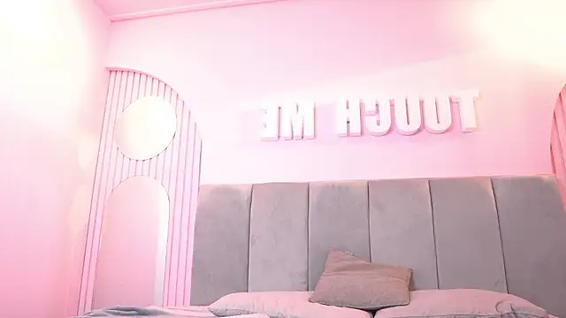 Snapshot of Bratz_luxxxury chatting on 7, 3, 2026 Bratz luxxxury online show from 7, 3, 2026