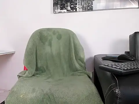 Snapshot of maikol_twinkx chatting on 23, 3, 2026 maikol twinkx online show from 23, 3, 2026