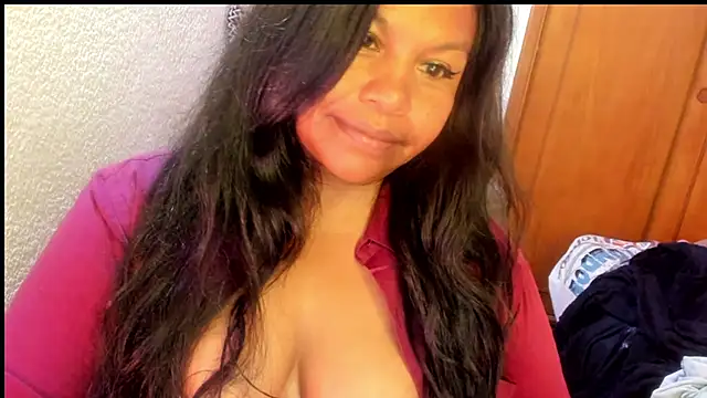 ebonycamelia online show from 13, 4, 2026