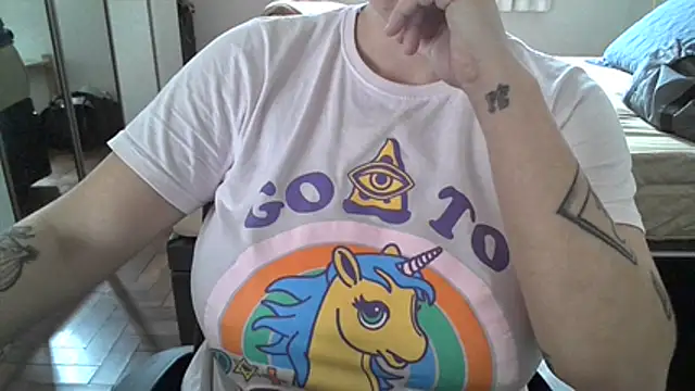 Snapshot of xxxluana chatting on 2, 2, 2026 xxxluana online show from 2, 2, 2026