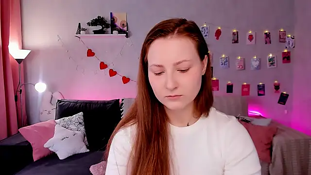 Snapshot of velvet_cherry_ chatting on 7, 2, 2026 velvet cherry online show from 7, 2, 2026