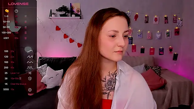 Snapshot of velvet_cherry_ chatting on 7, 3, 2026 velvet cherry online show from 7, 3, 2026