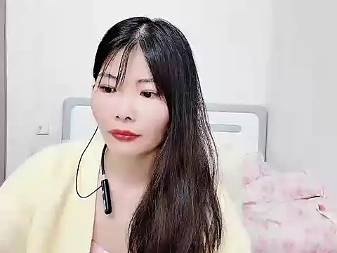 Snapshot of Ava-Baby chatting on 4, 12, 2025 Ava-Baby online show from 4, 12, 2025