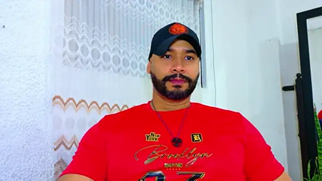 Snapshot of musclehetero chatting on 3, 7, 2026 musclehetero online show from 3, 7, 2026