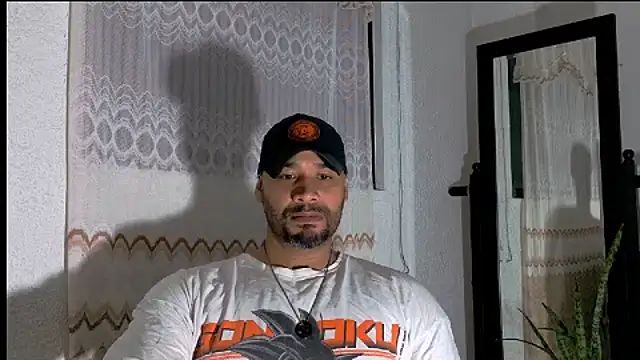 Snapshot of musclehetero chatting on 16, 7, 2026 musclehetero online show from 16, 7, 2026