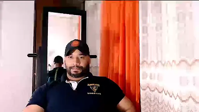 Snapshot of musclehetero chatting on 26, 7, 2026 musclehetero online show from 26, 7, 2026