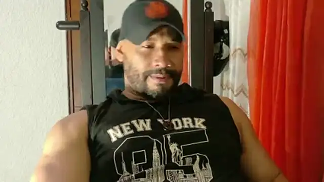 Snapshot of musclehetero chatting on 28, 7, 2026 musclehetero online show from 28, 7, 2026