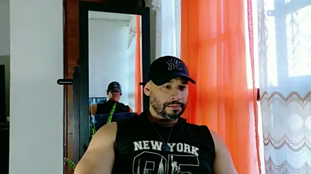 Snapshot of musclehetero chatting on 28, 7, 2026 musclehetero online show from 28, 7, 2026