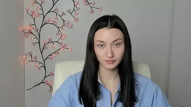 Stella XO online show from 7, 5, 2026