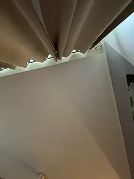 Snapshot of BitingHernia chatting on 19, 11, 2025 BitingHernia online show from 19, 11, 2025