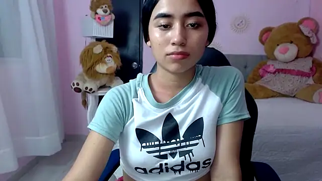 Snapshot of xoxo_melany chatting on 21, 12, 2025 xoxo melany online show from 21, 12, 2025