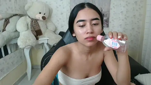 xoxo melany online show from 11, 5, 2026