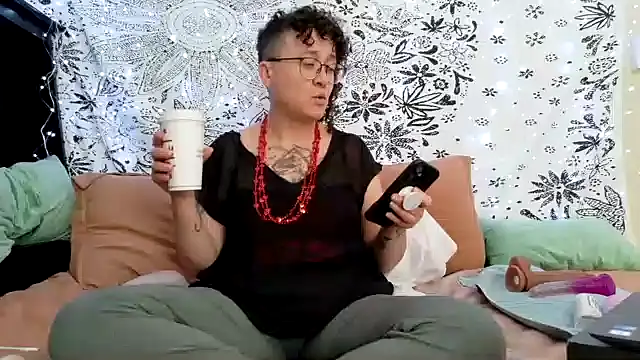 Snapshot of sareberr420 chatting on 12, 2, 2026 sareberr420 online show from 12, 2, 2026