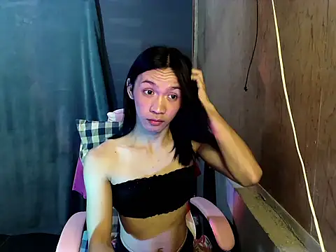 Snapshot of saucy_elj chatting on 26, 4, 2026 saucy elj online show from 26, 4, 2026