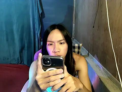 Snapshot of saucy_elj chatting on 4, 5, 2026 saucy elj online show from 4, 5, 2026