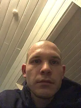 Snapshot of Spielzeugtwink chatting on 26, 11, 2025 Spielzeugtwink online show from 26, 11, 2025