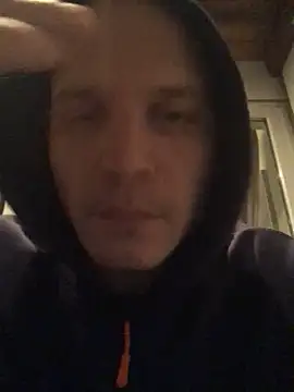 Snapshot of Spielzeugtwink chatting on 15, 12, 2025 Spielzeugtwink online show from 15, 12, 2025