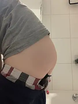 Snapshot of Spielzeugtwink chatting on 8, 2, 2026 Spielzeugtwink online show from 8, 2, 2026