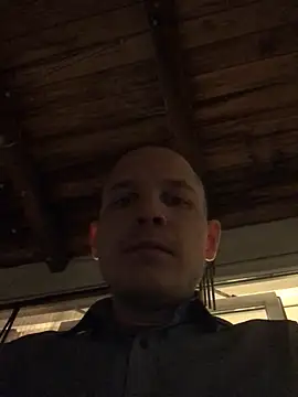 Snapshot of Spielzeugtwink chatting on 7, 3, 2026 Spielzeugtwink online show from 7, 3, 2026