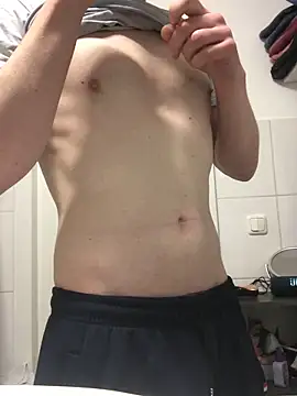 Snapshot of Spielzeugtwink chatting on 10, 3, 2026 Spielzeugtwink online show from 10, 3, 2026