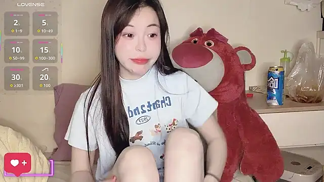 Snapshot of -Angela chatting on 15, 1, 2026 -Angela online show from 15, 1, 2026