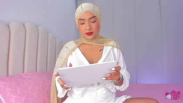 Amira-Zahra online show from 1, 5, 2026