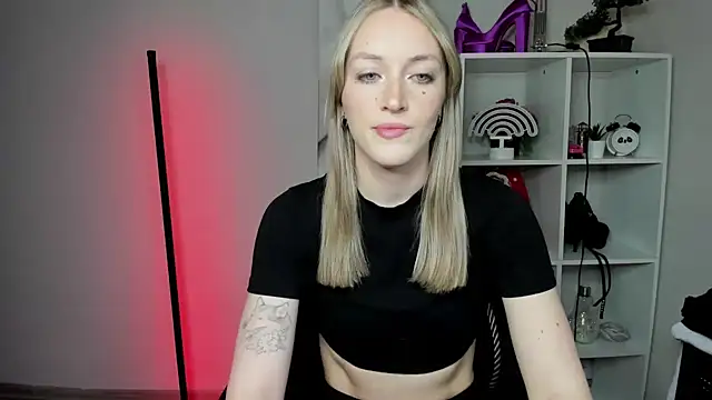 EvelynBlond online show from 2, 3, 2026