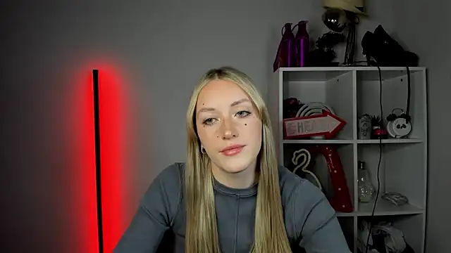 EvelynBlond online show from 29, 5, 2026