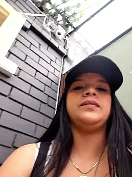 Layla-daring online show from 1, 5, 2026