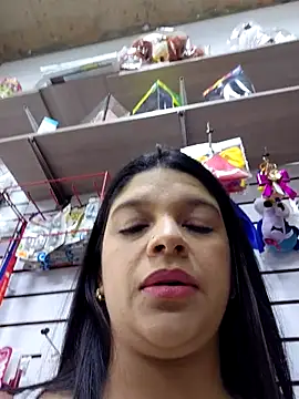 Layla-daring online show from 25, 6, 2026