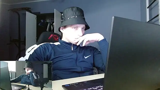 Poliglotjoe1 online show from 5, 2, 2026