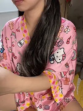 Snapshot of XndSeraphina chatting on 6, 2, 2026 XndSeraphina online show from 6, 2, 2026